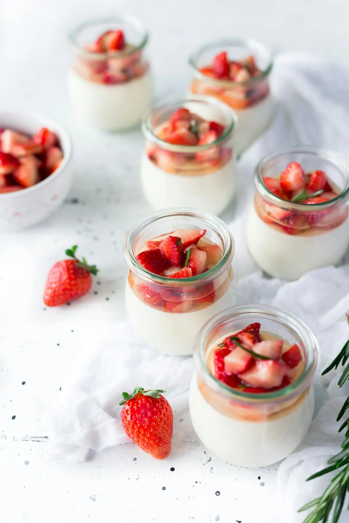 Panna cotta s jahodami